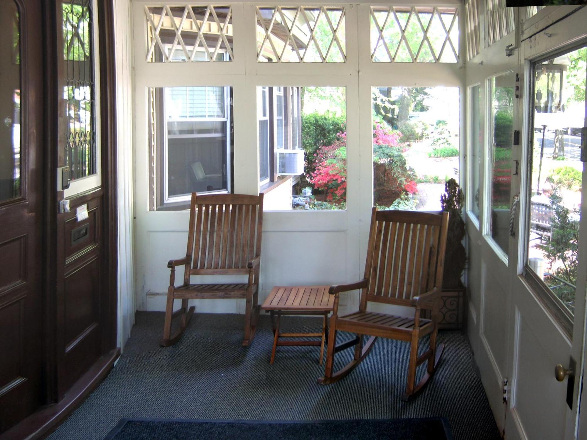 Longwood Inn Brookline Exterior foto