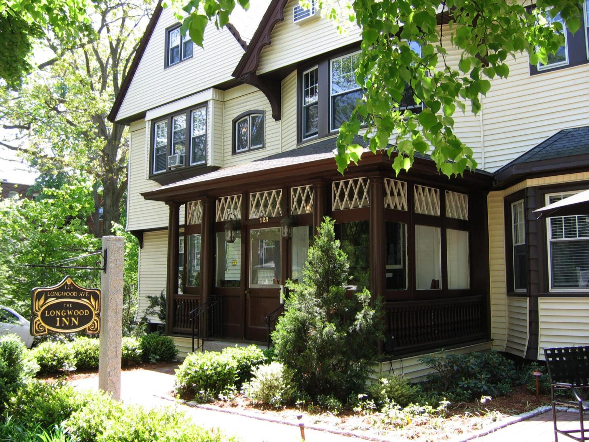 Longwood Inn Brookline Exterior foto